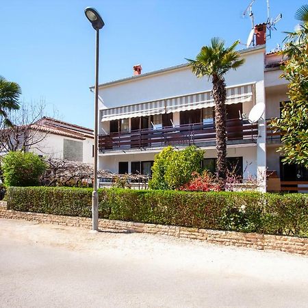 Apartment Nola By Rent Istria بوريتش المظهر الخارجي الصورة