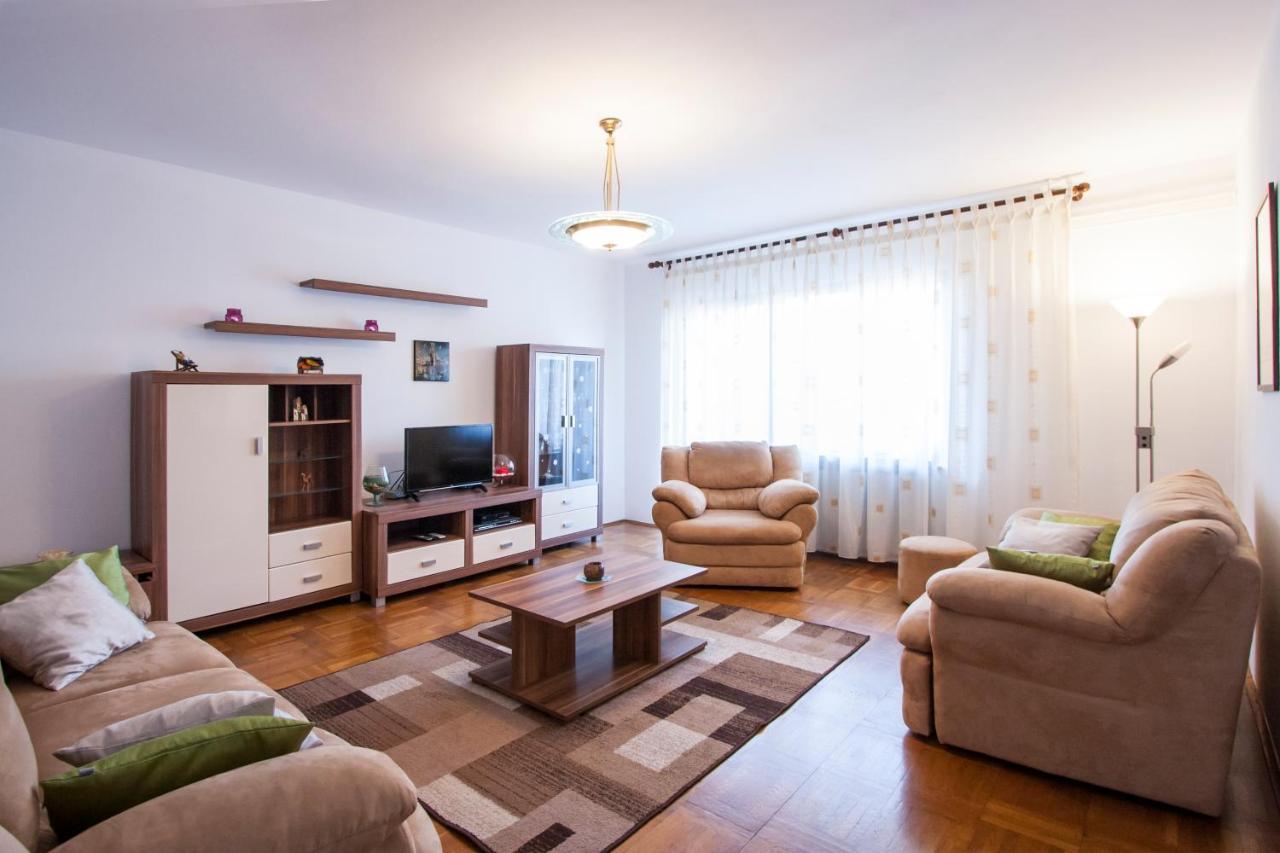 Apartment Nola By Rent Istria بوريتش المظهر الخارجي الصورة
