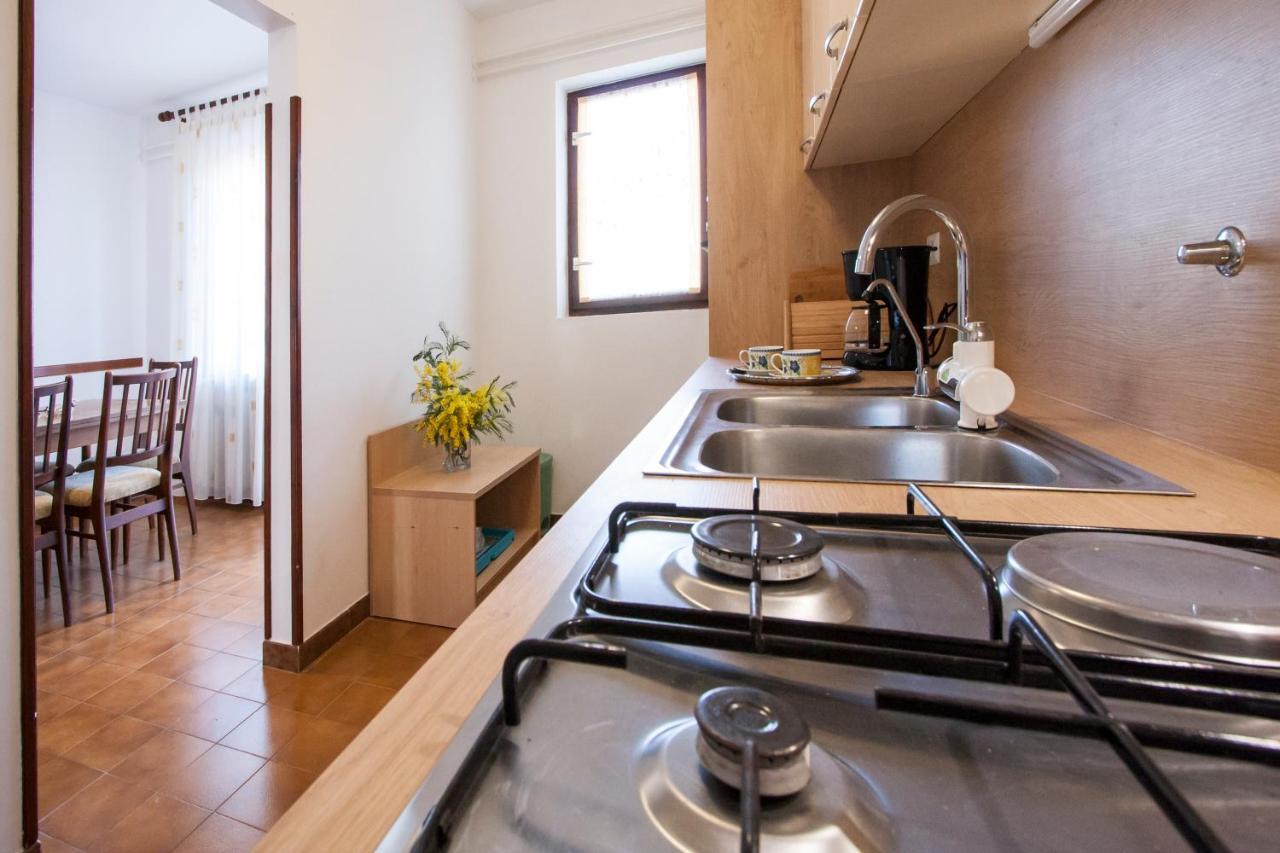 Apartment Nola By Rent Istria بوريتش المظهر الخارجي الصورة