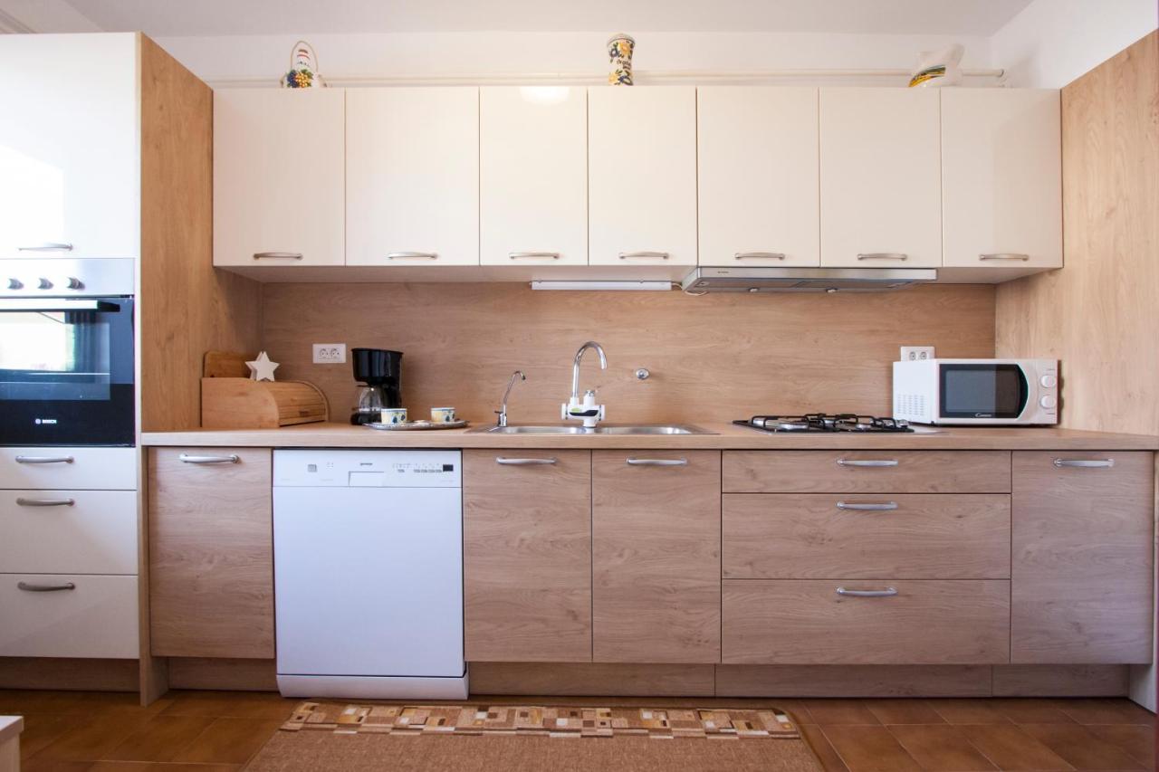 Apartment Nola By Rent Istria بوريتش المظهر الخارجي الصورة