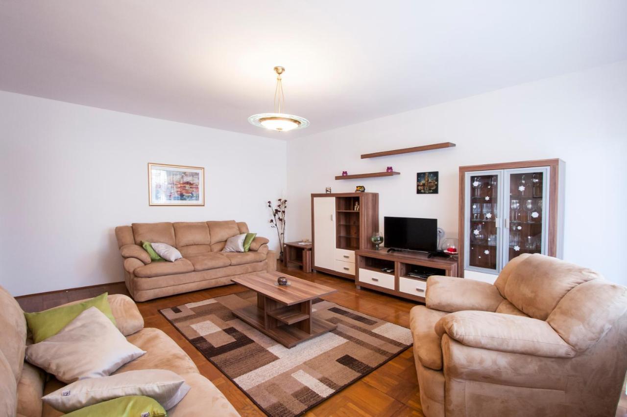Apartment Nola By Rent Istria بوريتش المظهر الخارجي الصورة