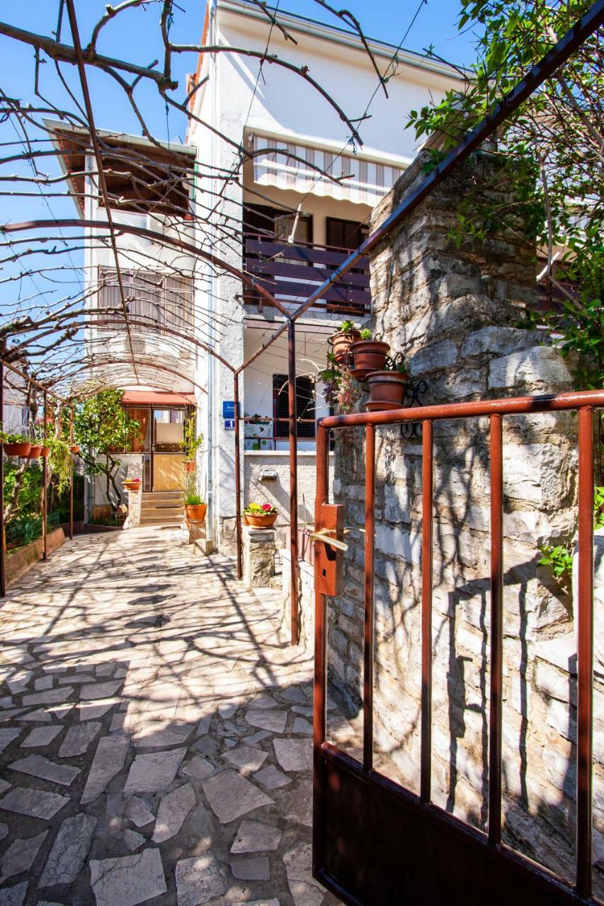 Apartment Nola By Rent Istria بوريتش المظهر الخارجي الصورة